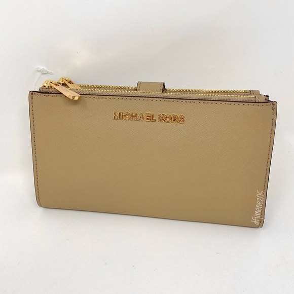 NWT Large Double Zip Wristlet - Picture 2 of 6